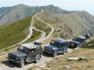 Xtrallusion offers independent self-guided Walking, Adventure, Activity, Skiing and Paragliding Holiday itineraries on the Italian Rivieras, in the Italian Lakes, in the Italian Alps and in some of the most beautiful corners of Italy.